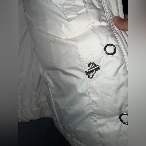 Eddie Bauer Ivory Quilted Puffer Goose Down Vest M Faux Fur Collar with Pockets - Picture 7 of 9